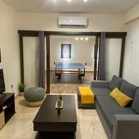 Philip Spacious Apartment リマソール エクステリア 写真