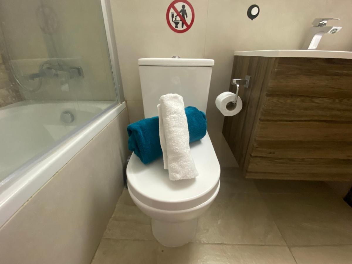 Philip Spacious Apartment リマソール エクステリア 写真